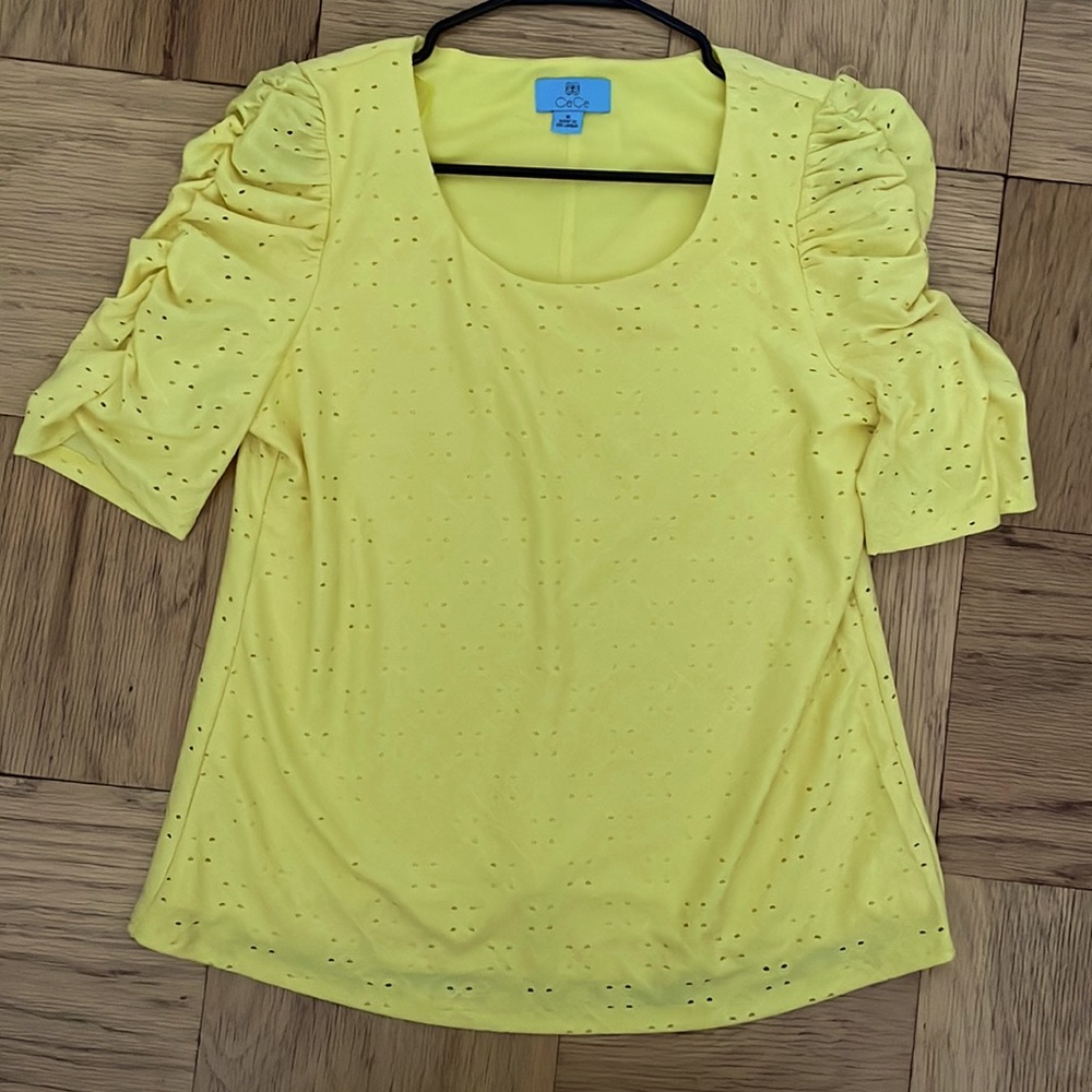 Cece ruched sleeve top